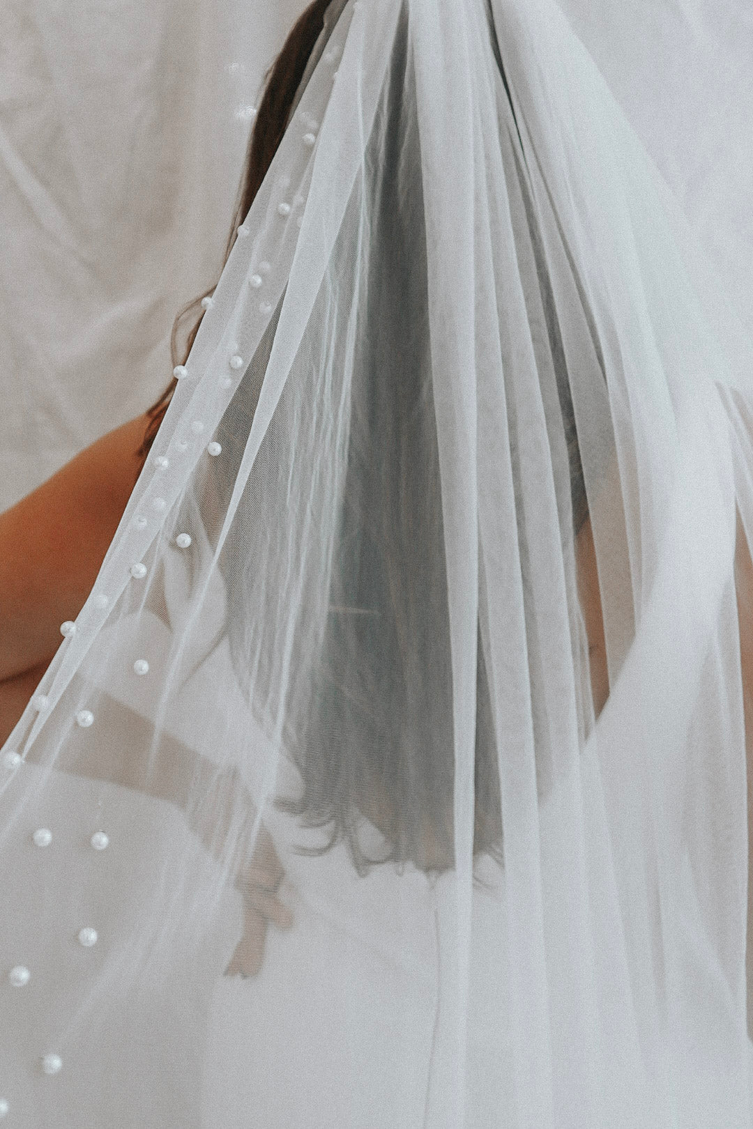 SWEETLY- Pearl Edge Veil