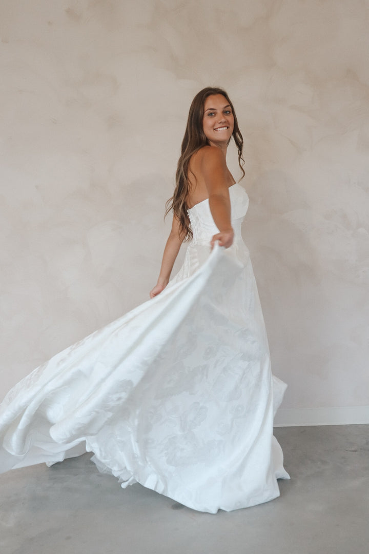 Size 06 | Ginger by Tania Olsen