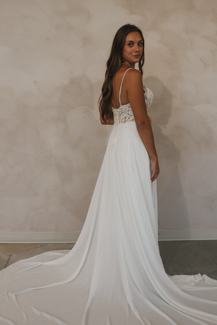 Size 08 | Hollie by Take Heart