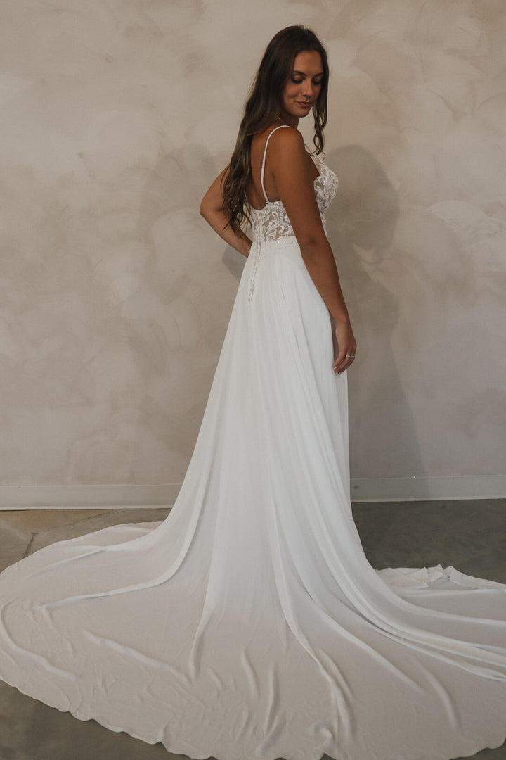 Size 08 | Hollie by Take Heart