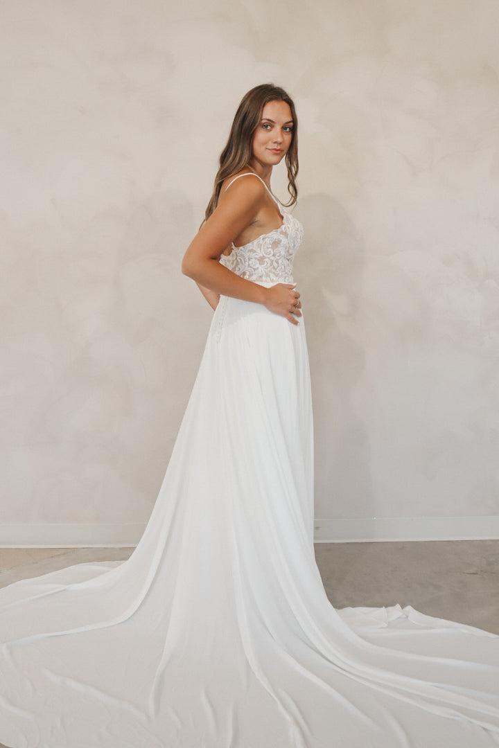 Size 08 | Hollie by Take Heart