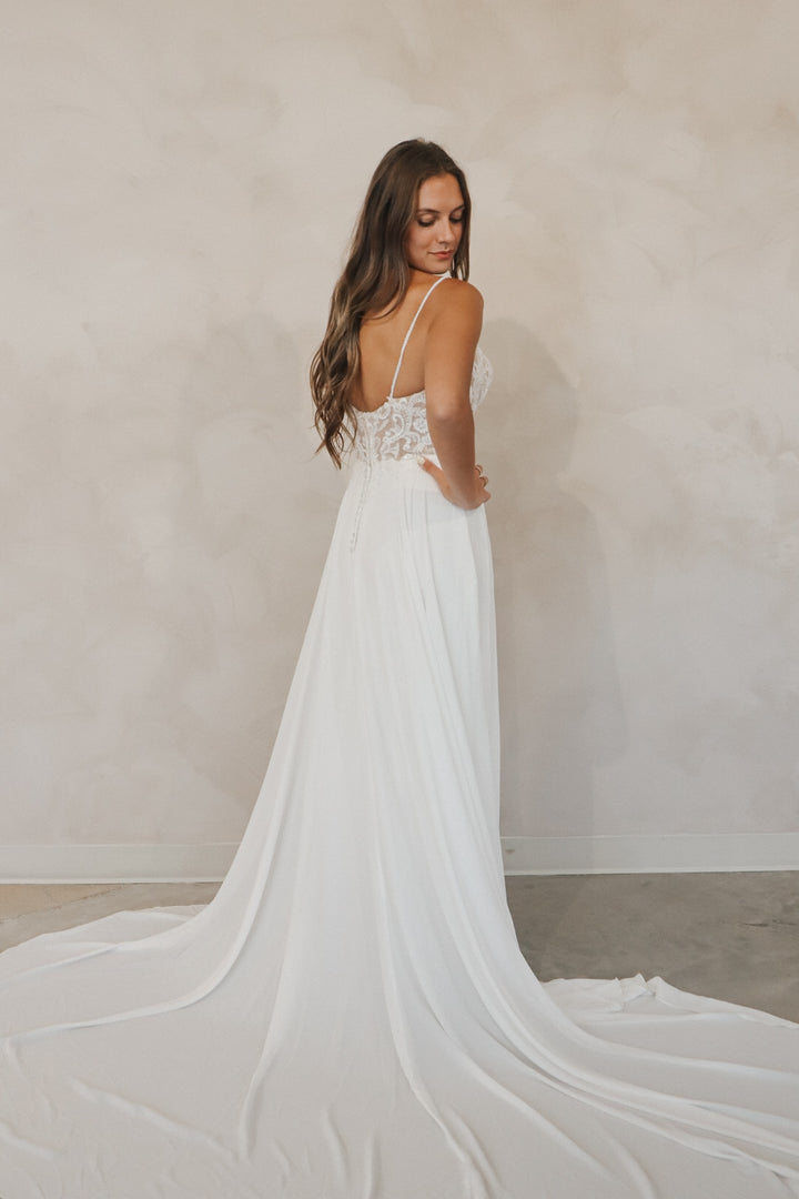 Size 08 | Hollie by Take Heart