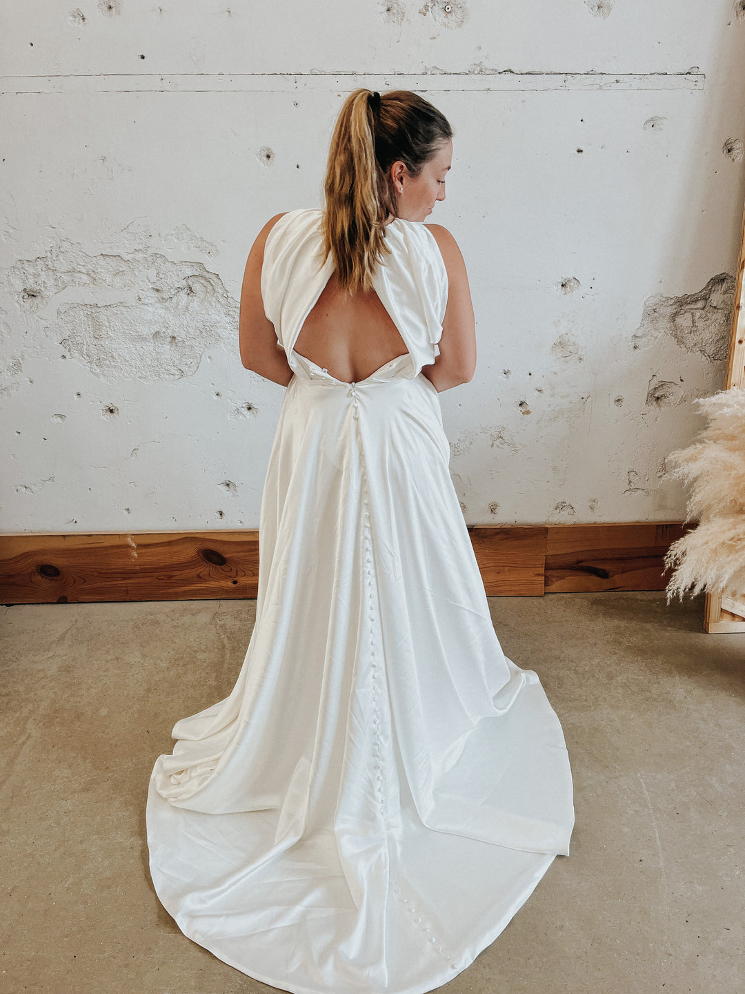 Tag Size 06 | Dearly Loved Bridal