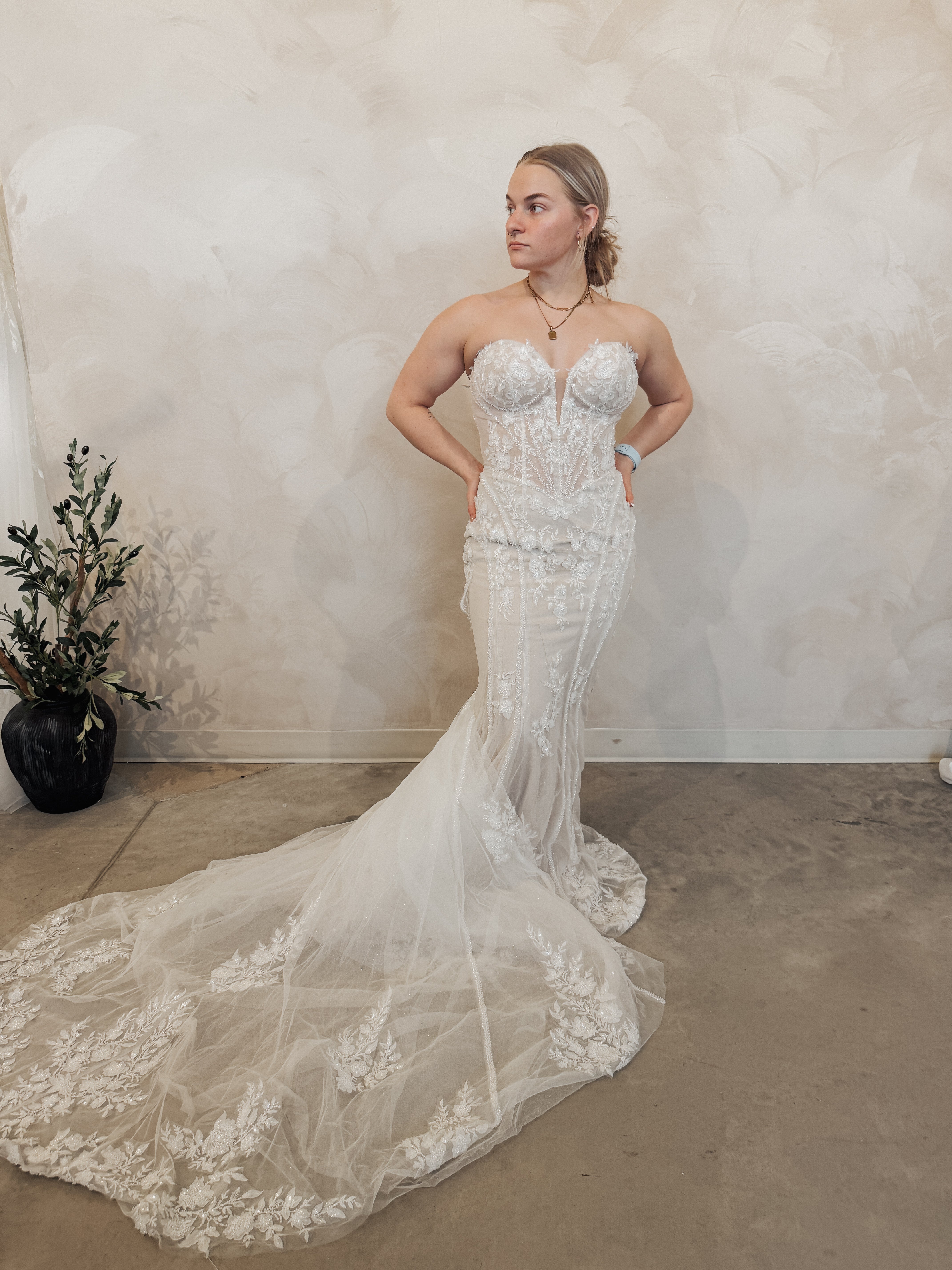 Size 08 | Caleb by Dearly