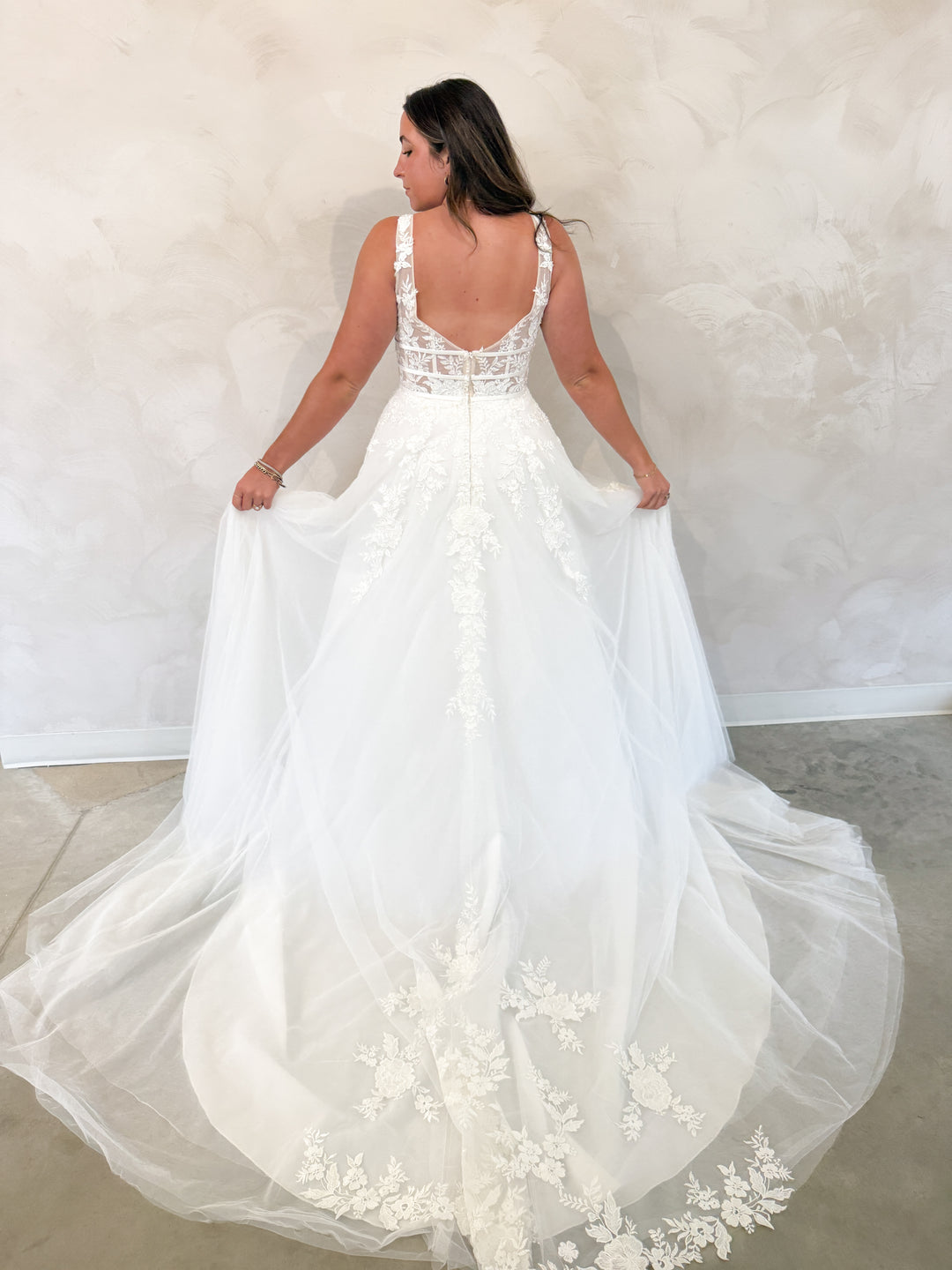 Size 12 | Vic by Take Heart