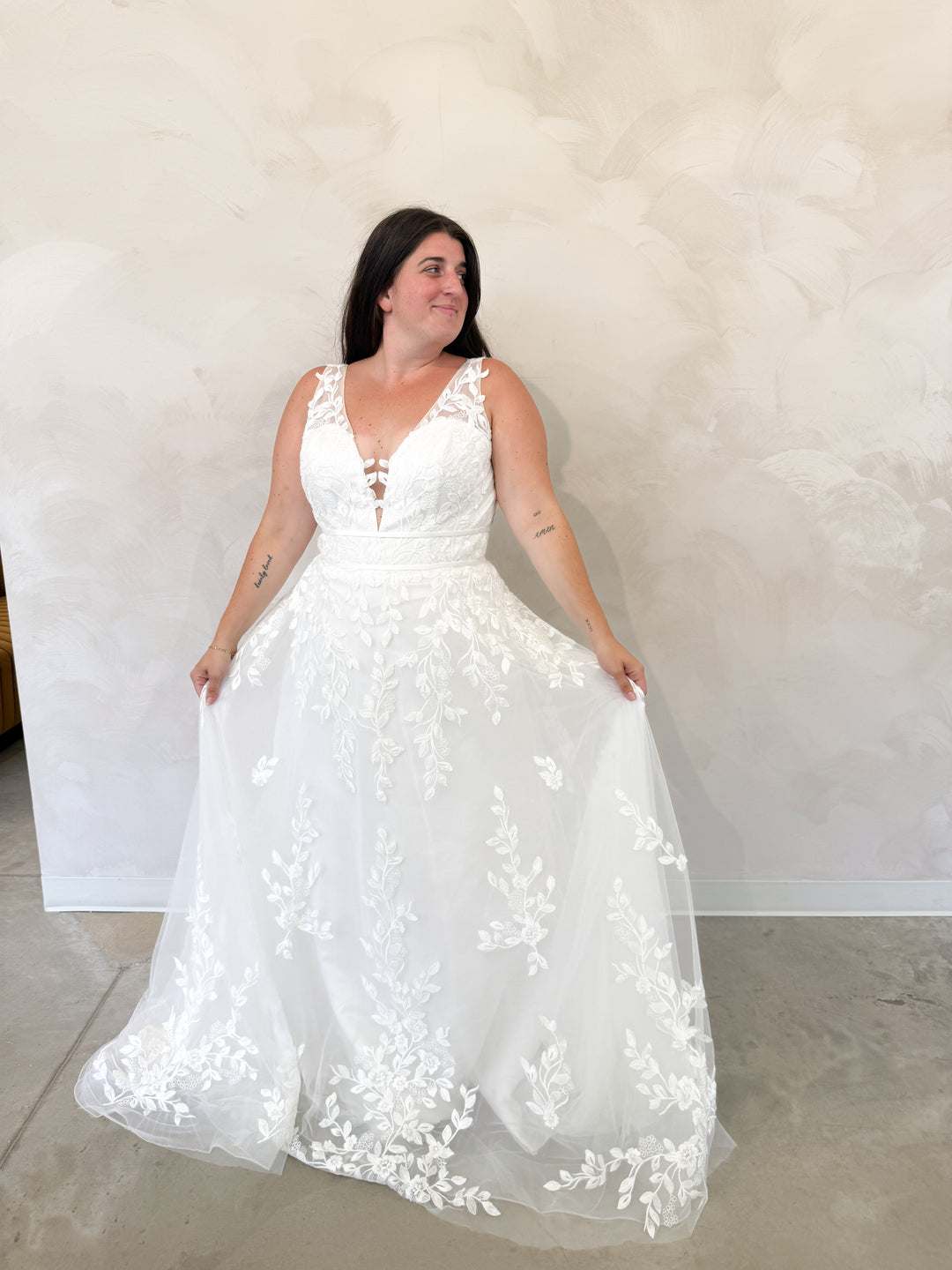 Size 20 | Avalon by Take Heart