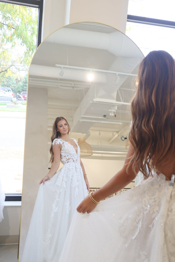 Size 12 | Melody by Becoming