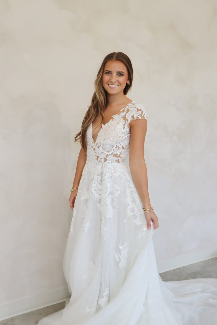 Size 12 | Melody by Becoming