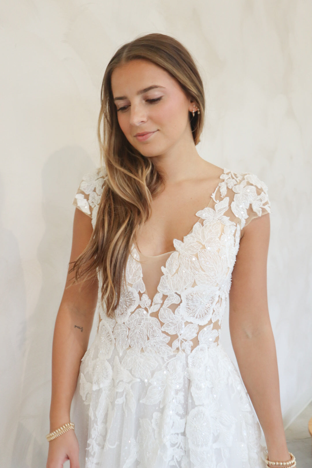 Size 12 | Melody by Becoming
