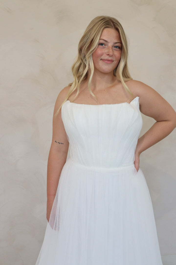 Size 16 | Walker by Dearly