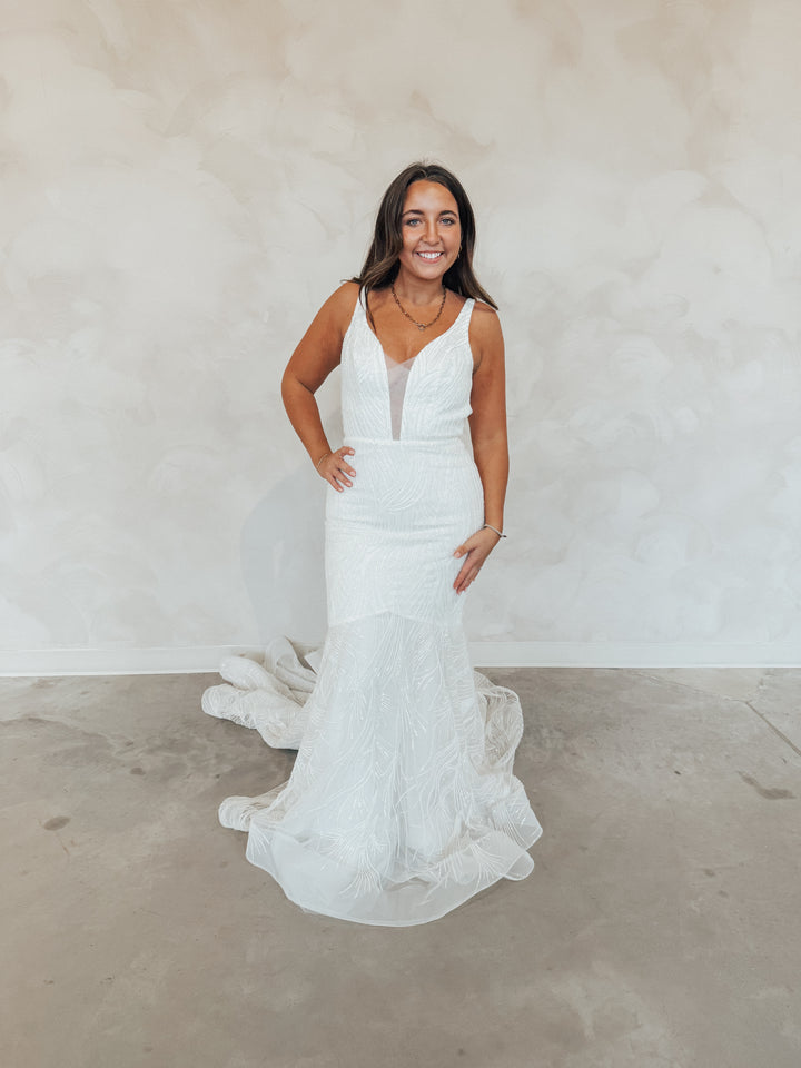 Size 12 | EB22466-1Z by Elysian Bridal