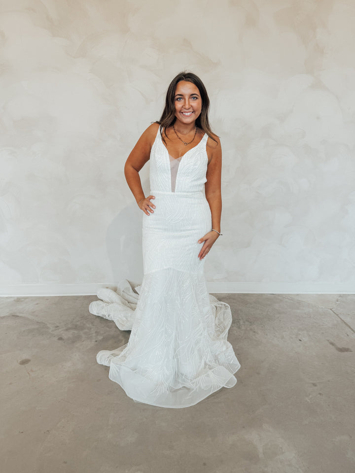 Size 12 | EB22466-1Z by Elysian Bridal