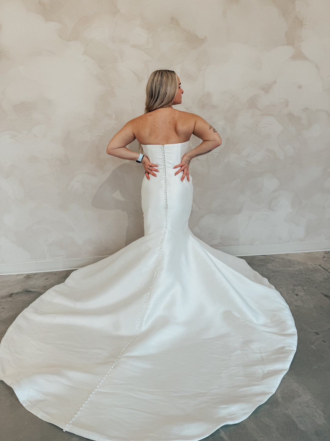 Size 08 | Oberon by Pronovias