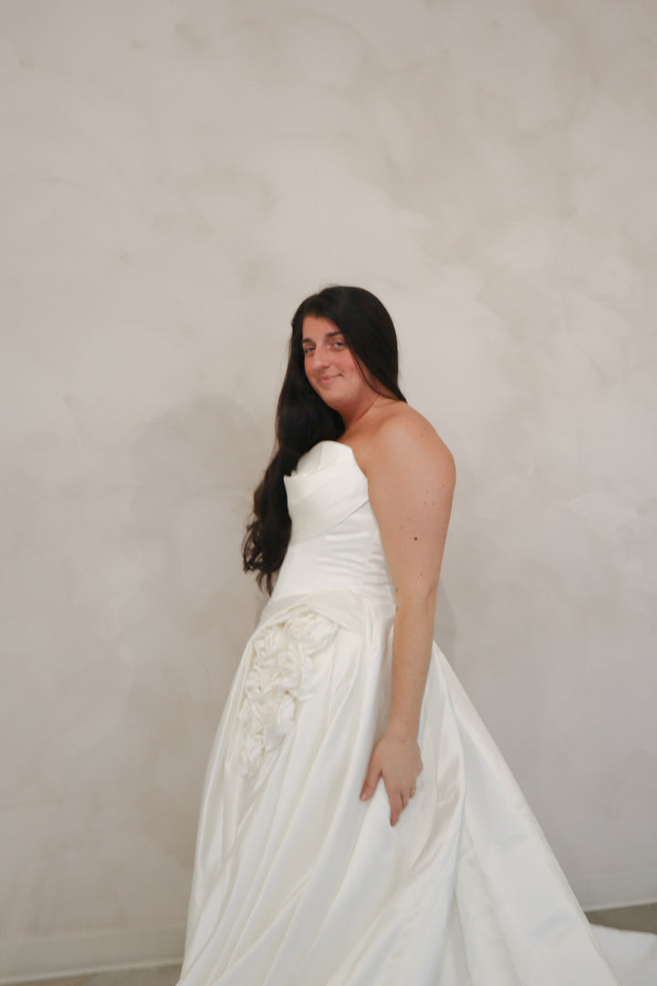 Size 16 | Giselle by Dearly