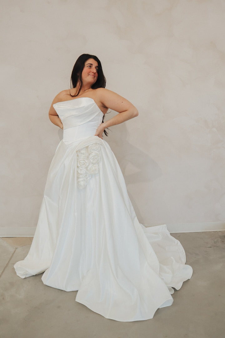 Size 16 | Giselle by Dearly