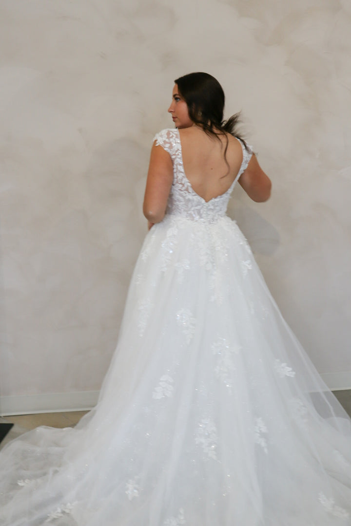 Size 20 | Myka by Take Heart