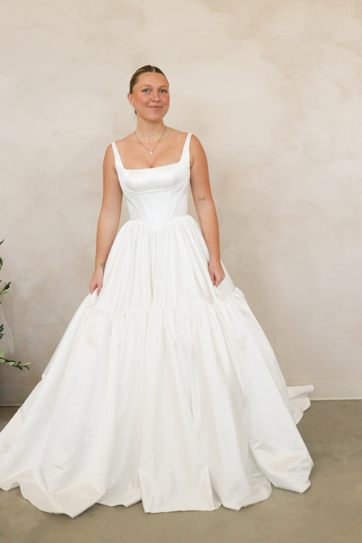 Size 06 | Ada by Simply