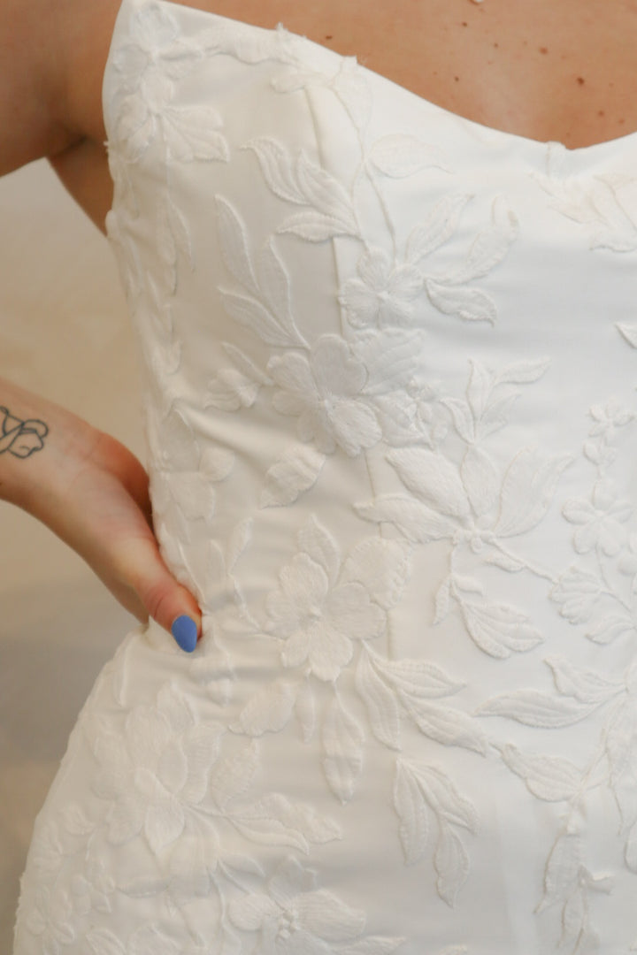Size 12 | Fallyn by Take Heart