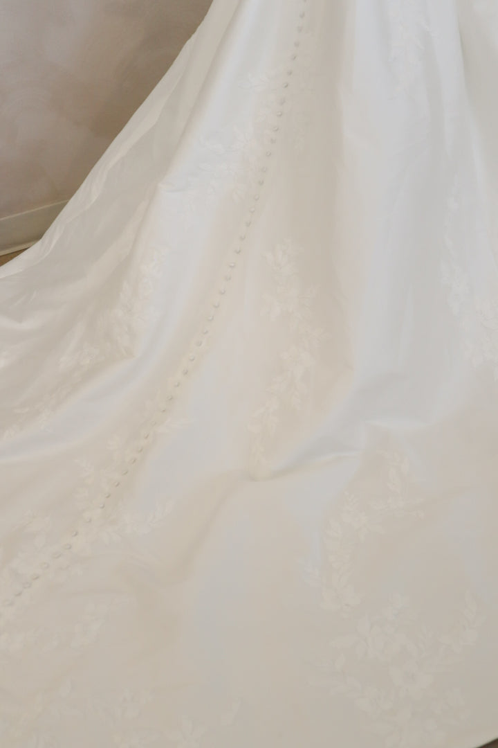 Size 12 | Fallyn by Take Heart