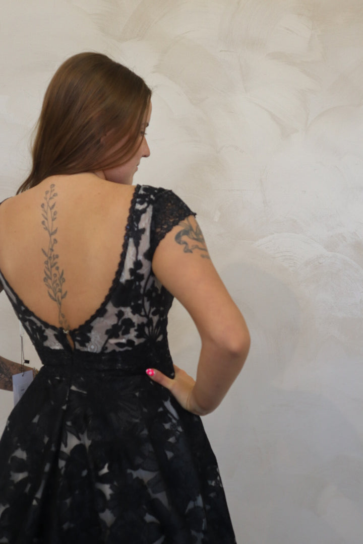 Size 08 | 8224 by Monica Loretta