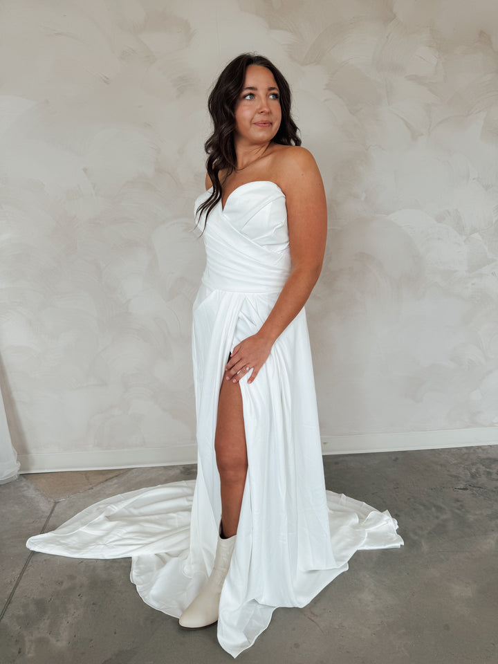 Size 28 | Nova by Lovely