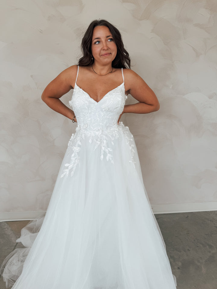 Size 22 | Magnolia by Lovely