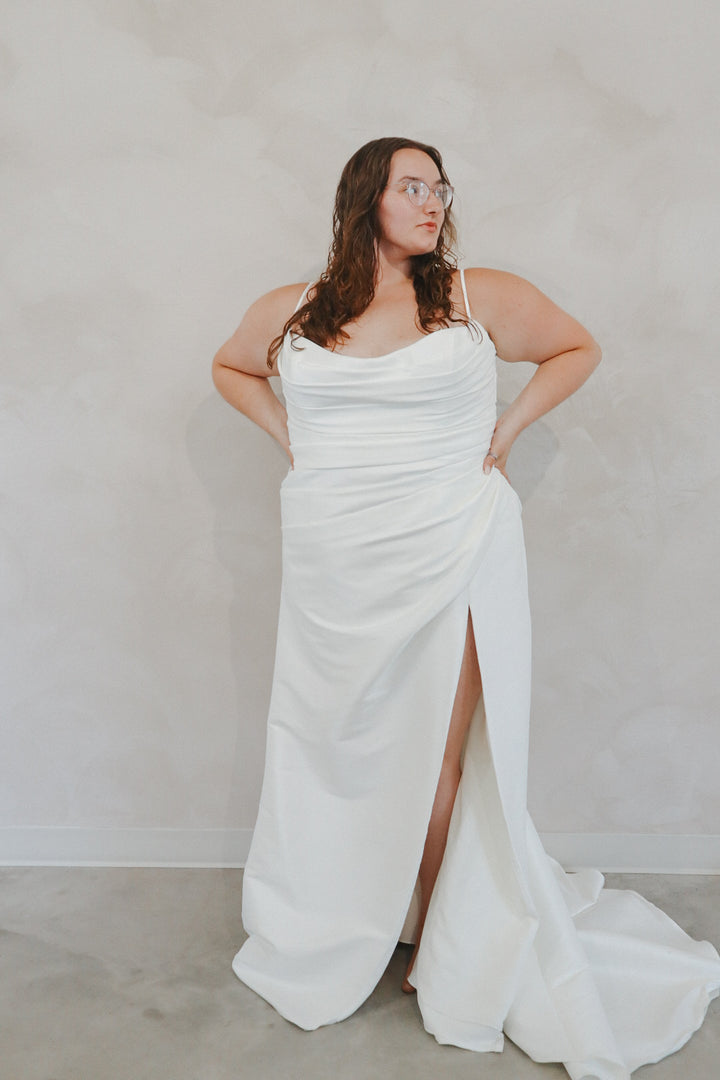 Size 26 | 44424 by Justin Alexander