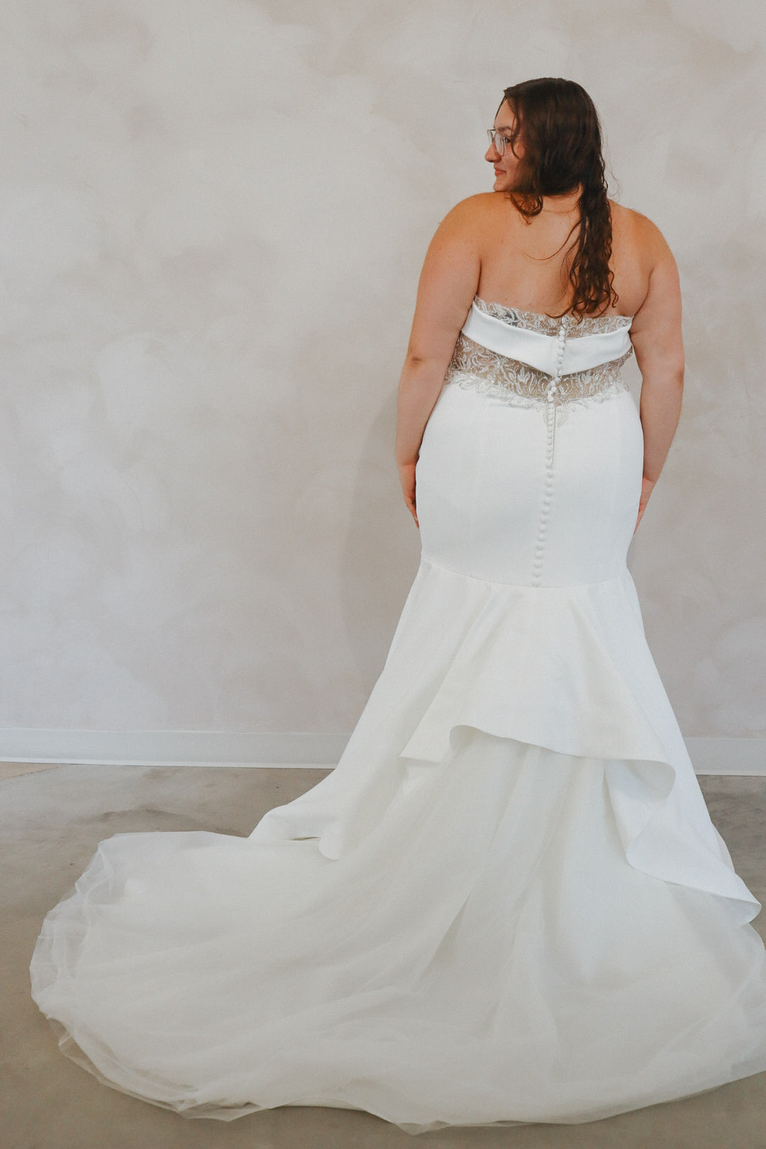 Size 24 | Glynn by Justin Alexander