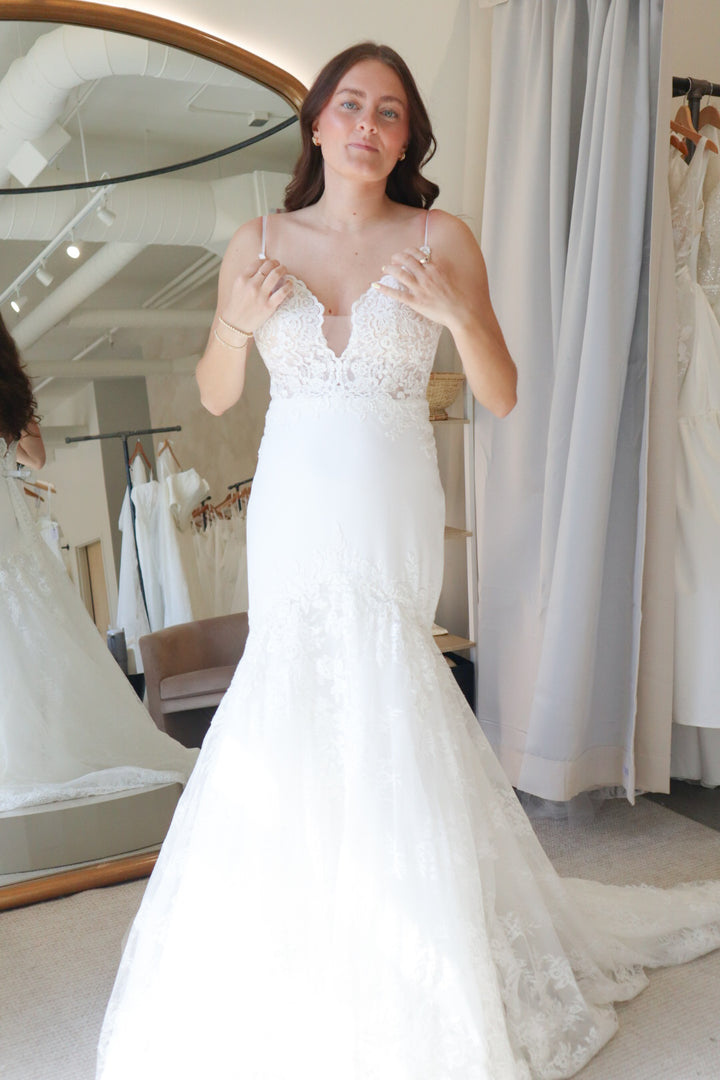 Size 12 | Lacey by St. Patrick