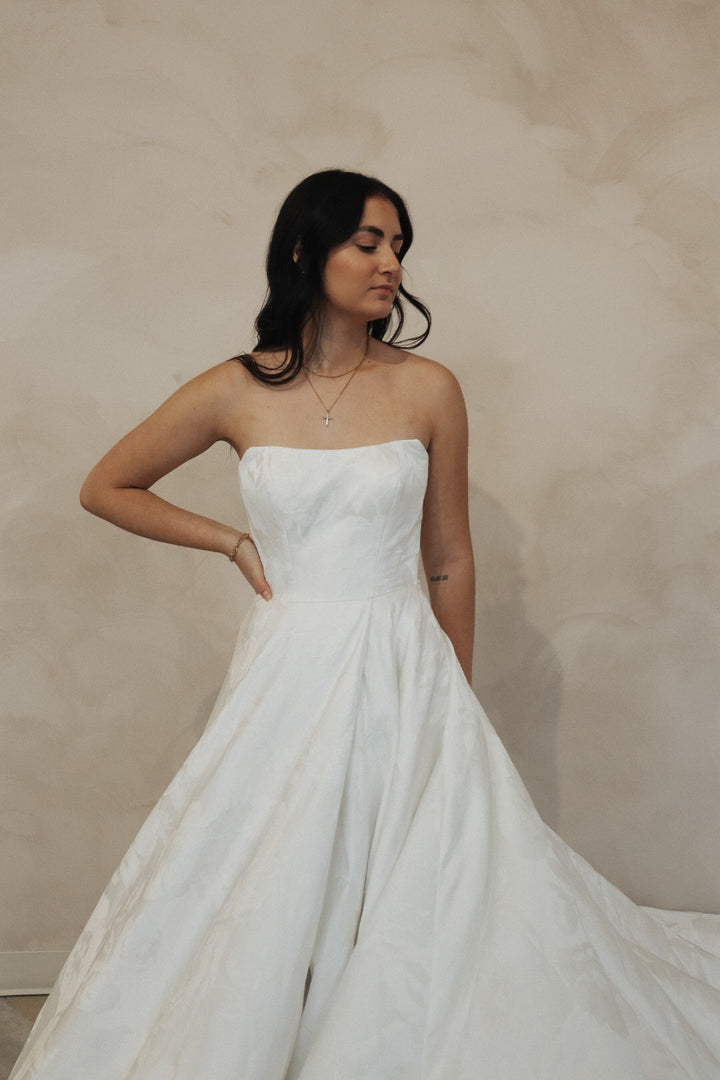 Size 10 | Renee by Tania Olsen