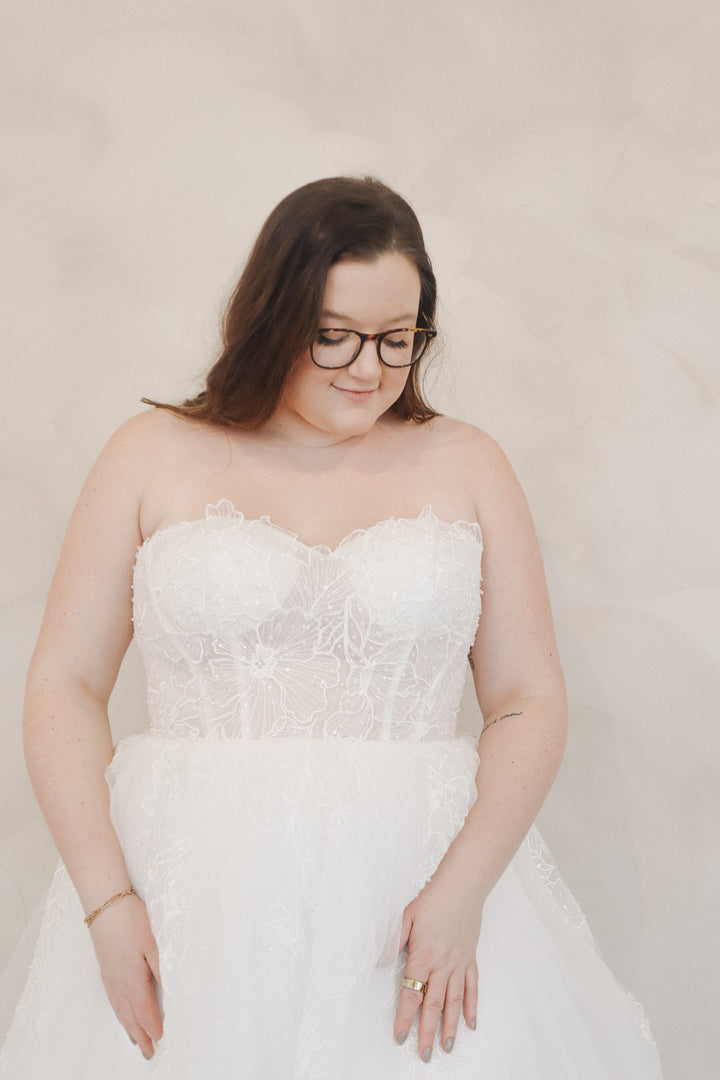 Size 04 | Zinnia by Tania Olsen