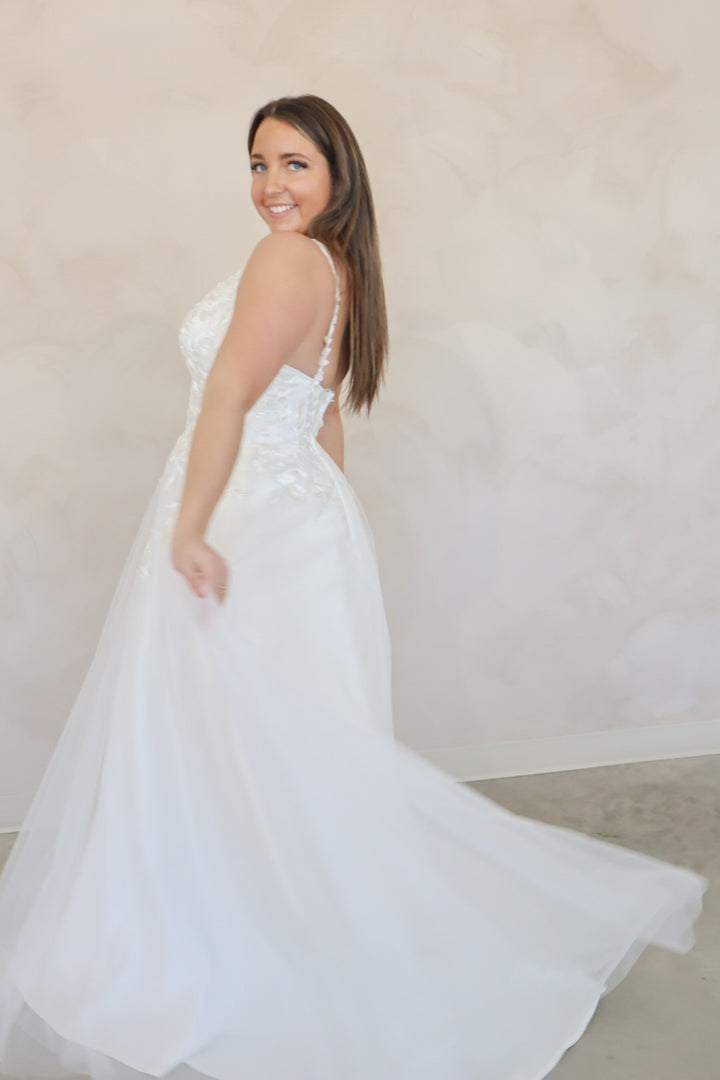 Size 22 | Riley by Dearly