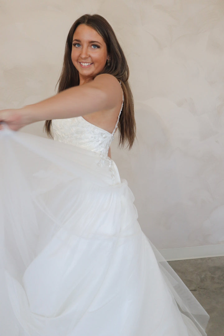 Size 22 | Riley by Dearly