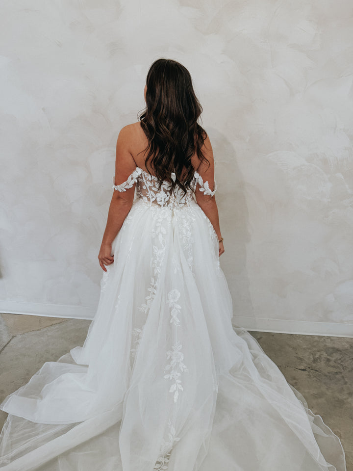 Size 14 | Liora by Take Heart