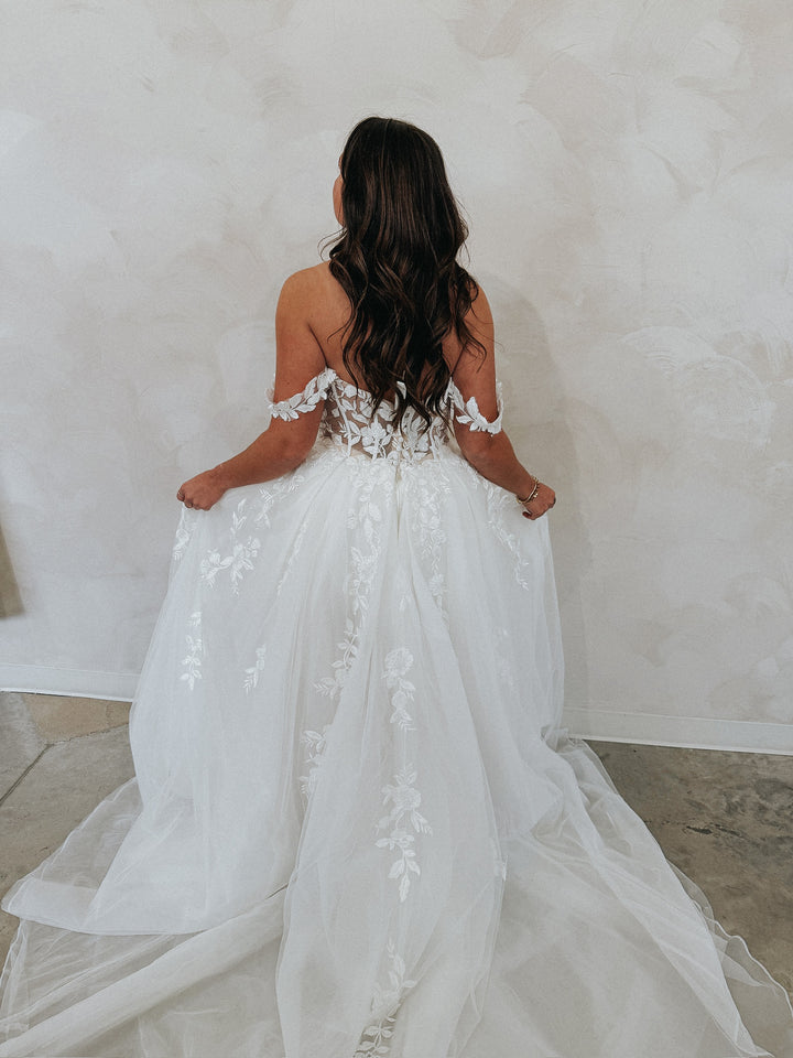 Size 14 | Liora by Take Heart