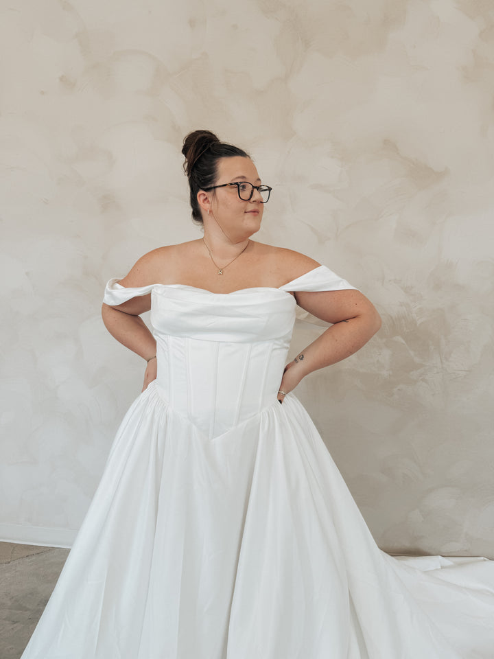 Size 24 | Walter by Forever