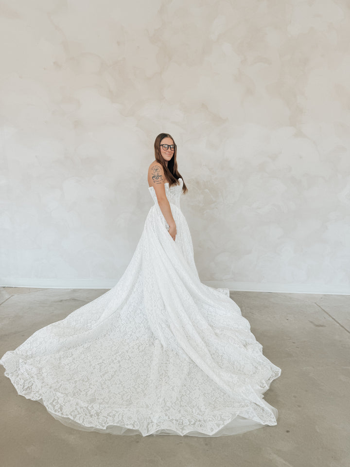 Size 06 | Riviera by Oath