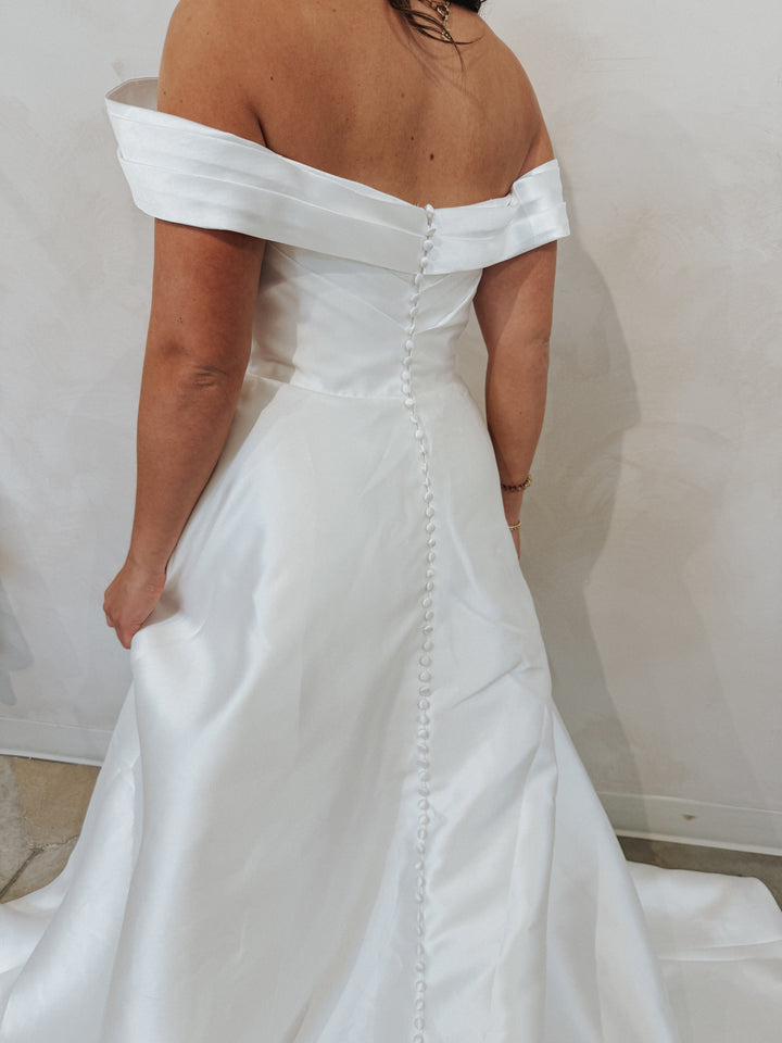 Size 14 | Martha by Dearly