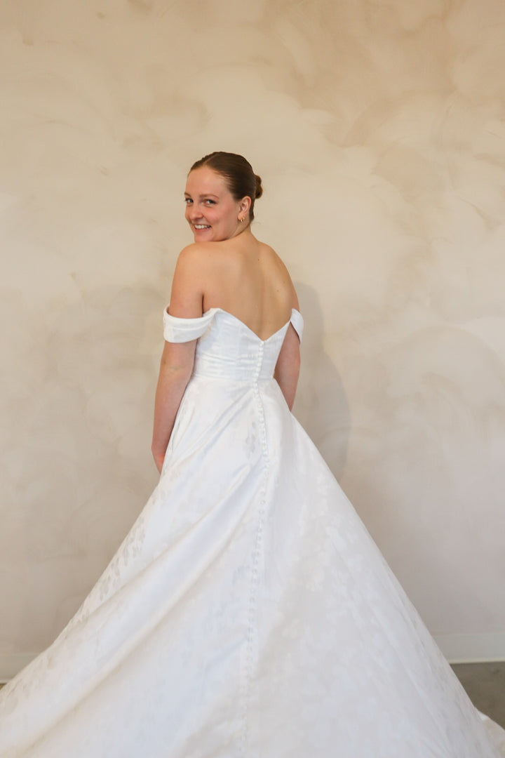 Size 24 | Mae by Take Heart