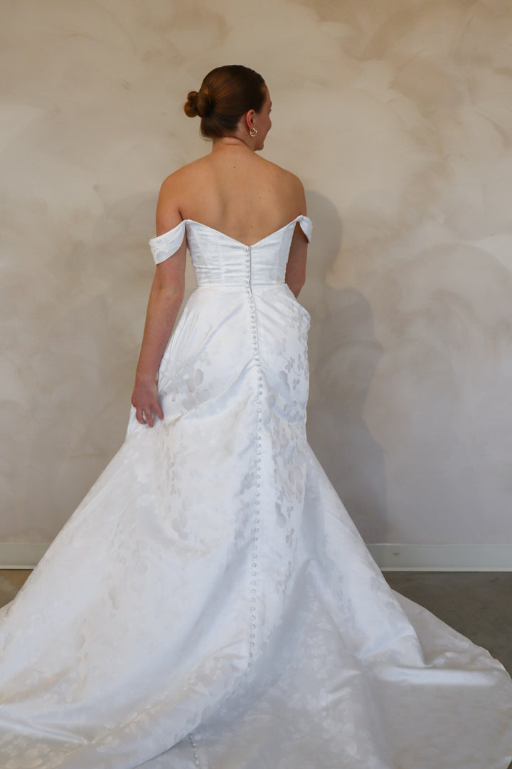 Size 24 | Mae by Take Heart