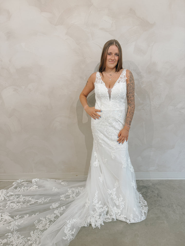 Size 08 | Andrea by Truly