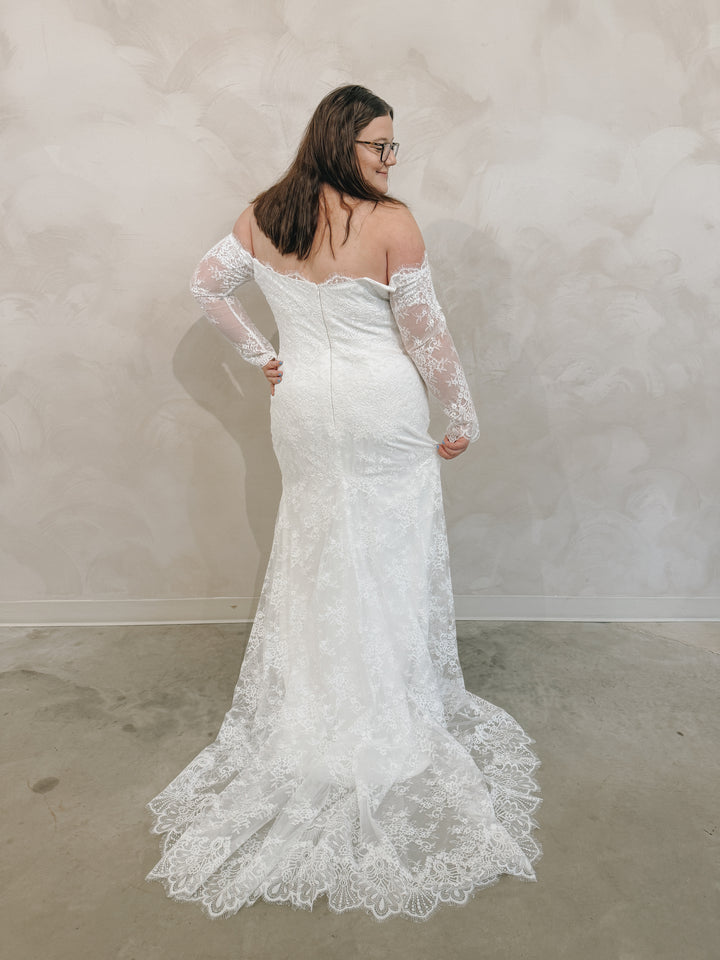 Size 22 | Kourtney by Dearly
