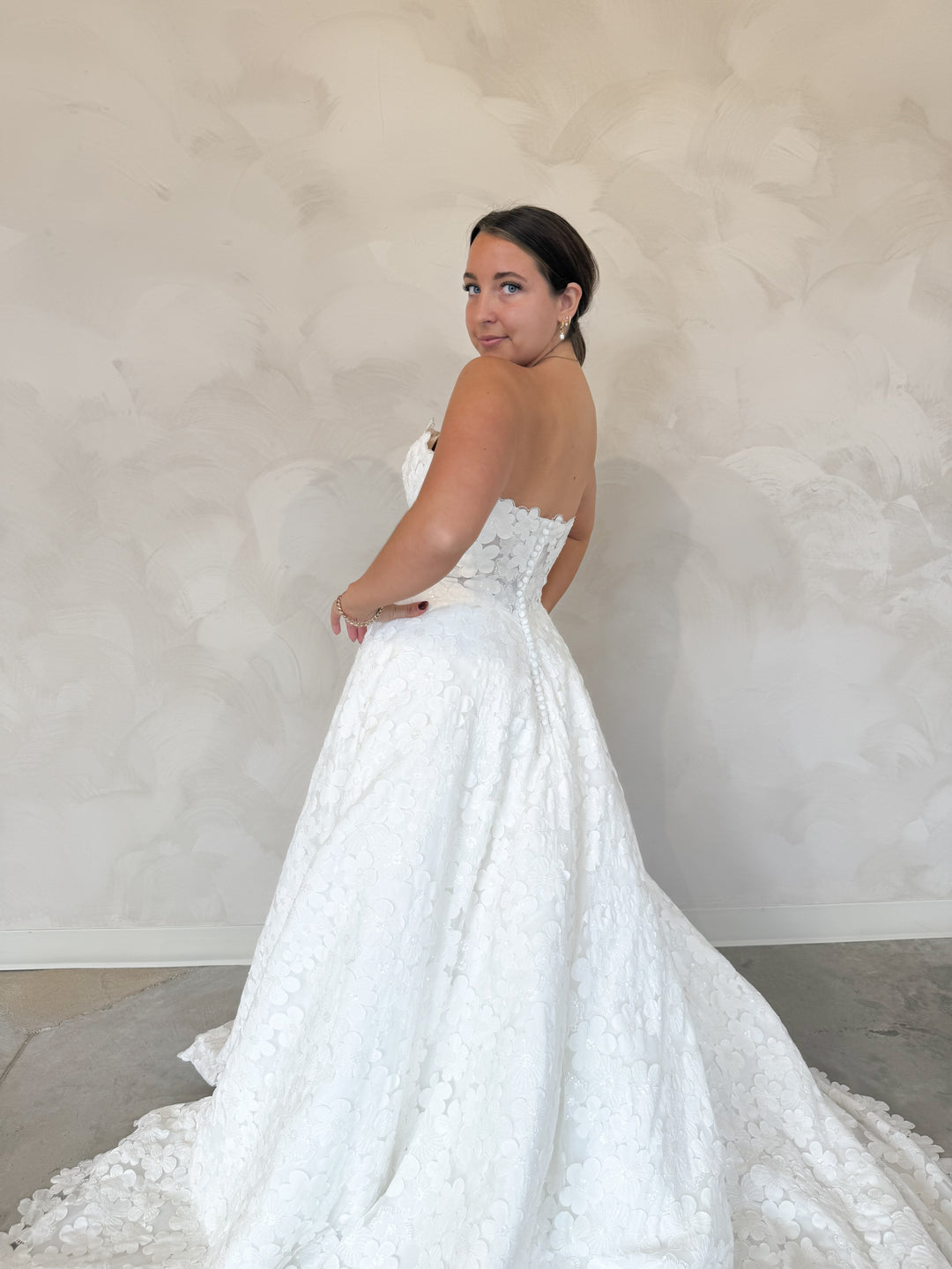 Size 12 | Eden by Take Heart