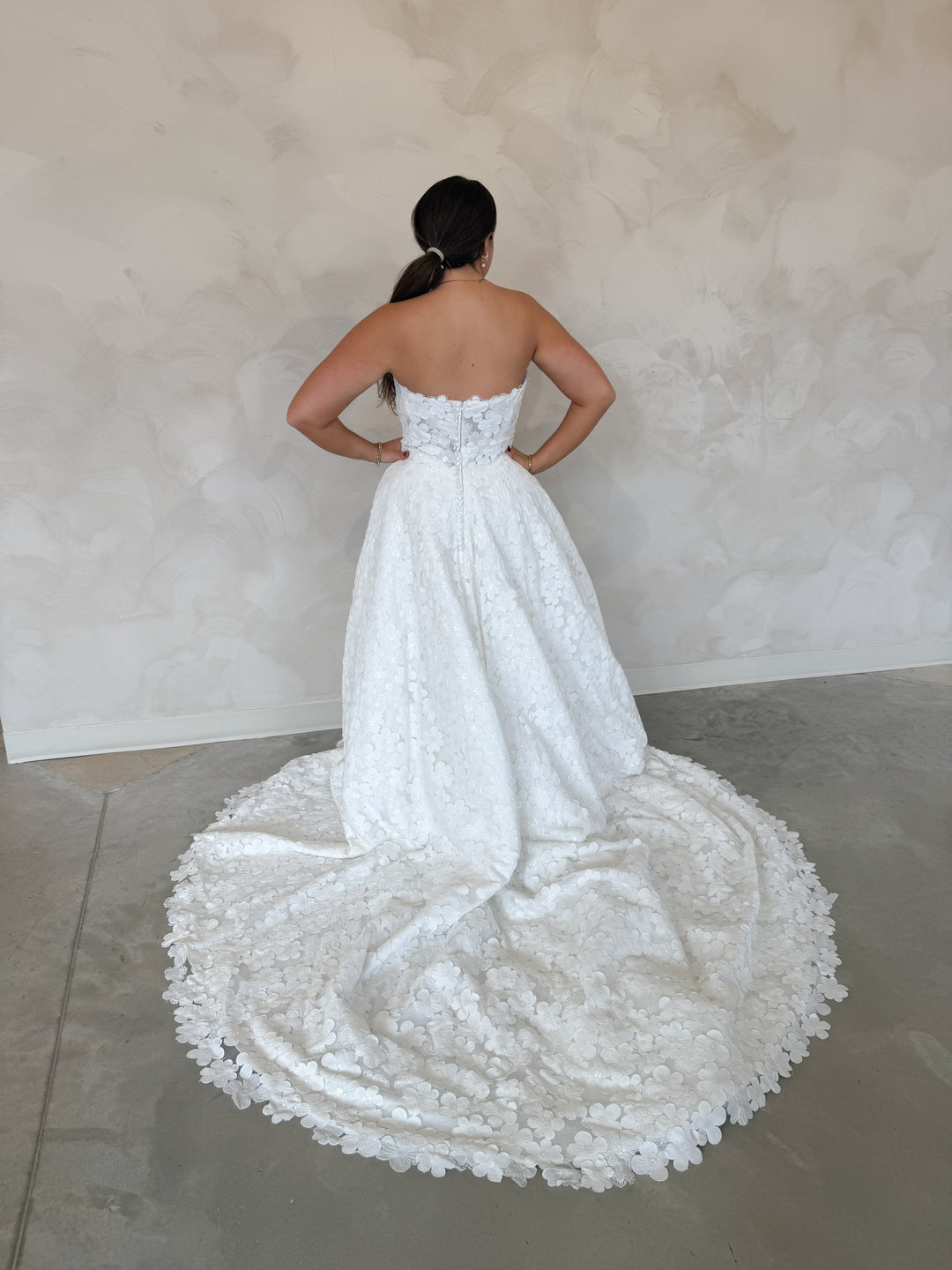 Size 12 | Eden by Take Heart