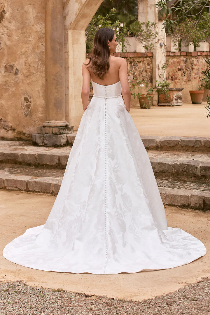 RENEE BY TANIA OLSEN