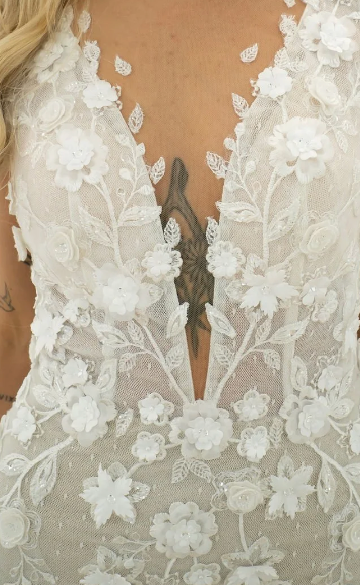 Size 12 | WS2281 by Wedding Societe