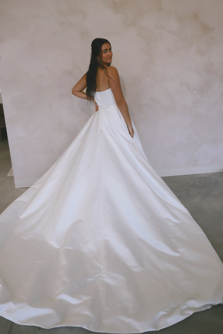 Size 10 | Aria by Eva Lendel