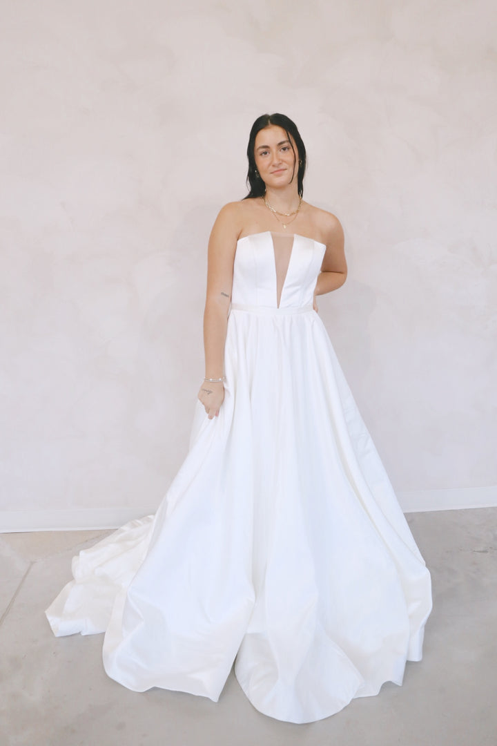 Size 10 | Aria by Eva Lendel