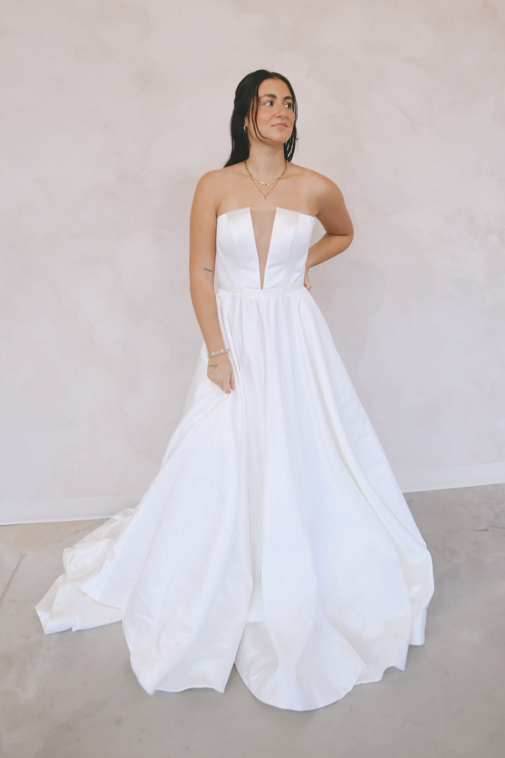 Size 10 | Aria by Eva Lendel