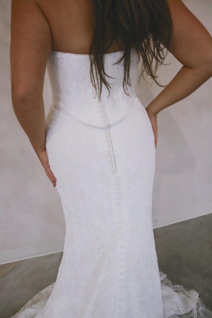 Size 16 | Wells by Take Heart